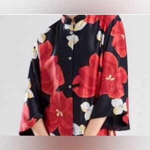 Natori Ginza Floral Print Pajama Top Silky Soft Comfy Sleepwear Black Red Size M